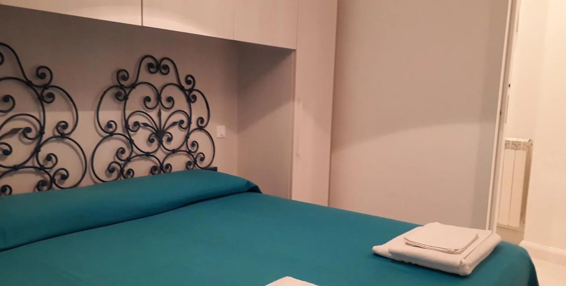 タオルミーナCasa Koreアパートメント イタリア